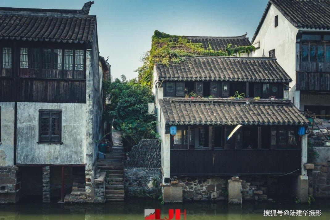 作业机器人救援